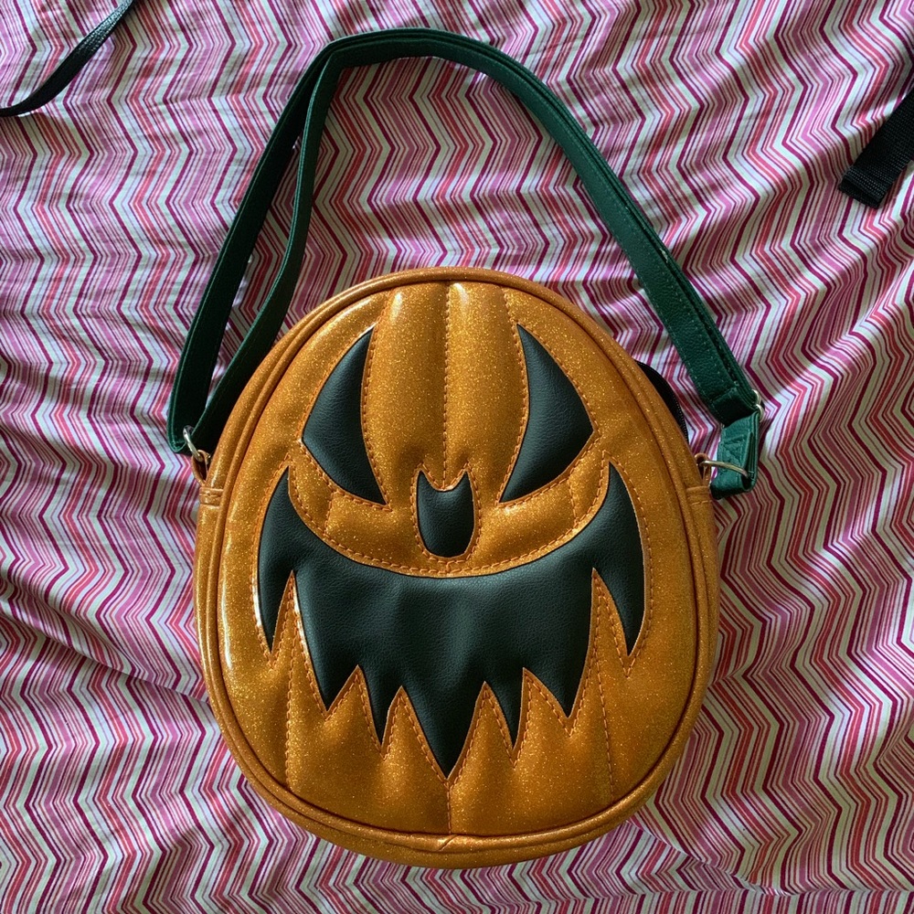 AUTHENTIC lovepainandstitches pumpkin bag purse